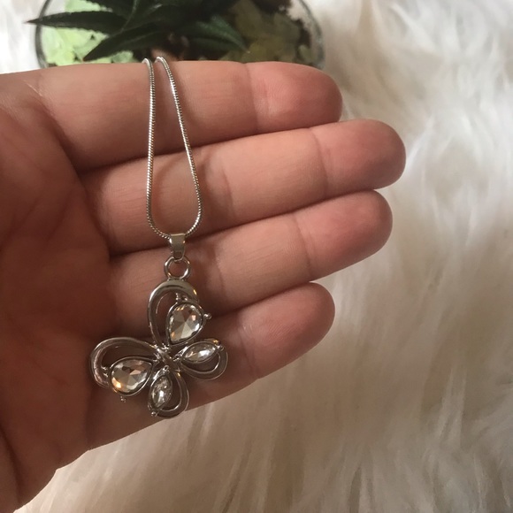 🔴 -Peace of love necklaces - Picture 2 of 4